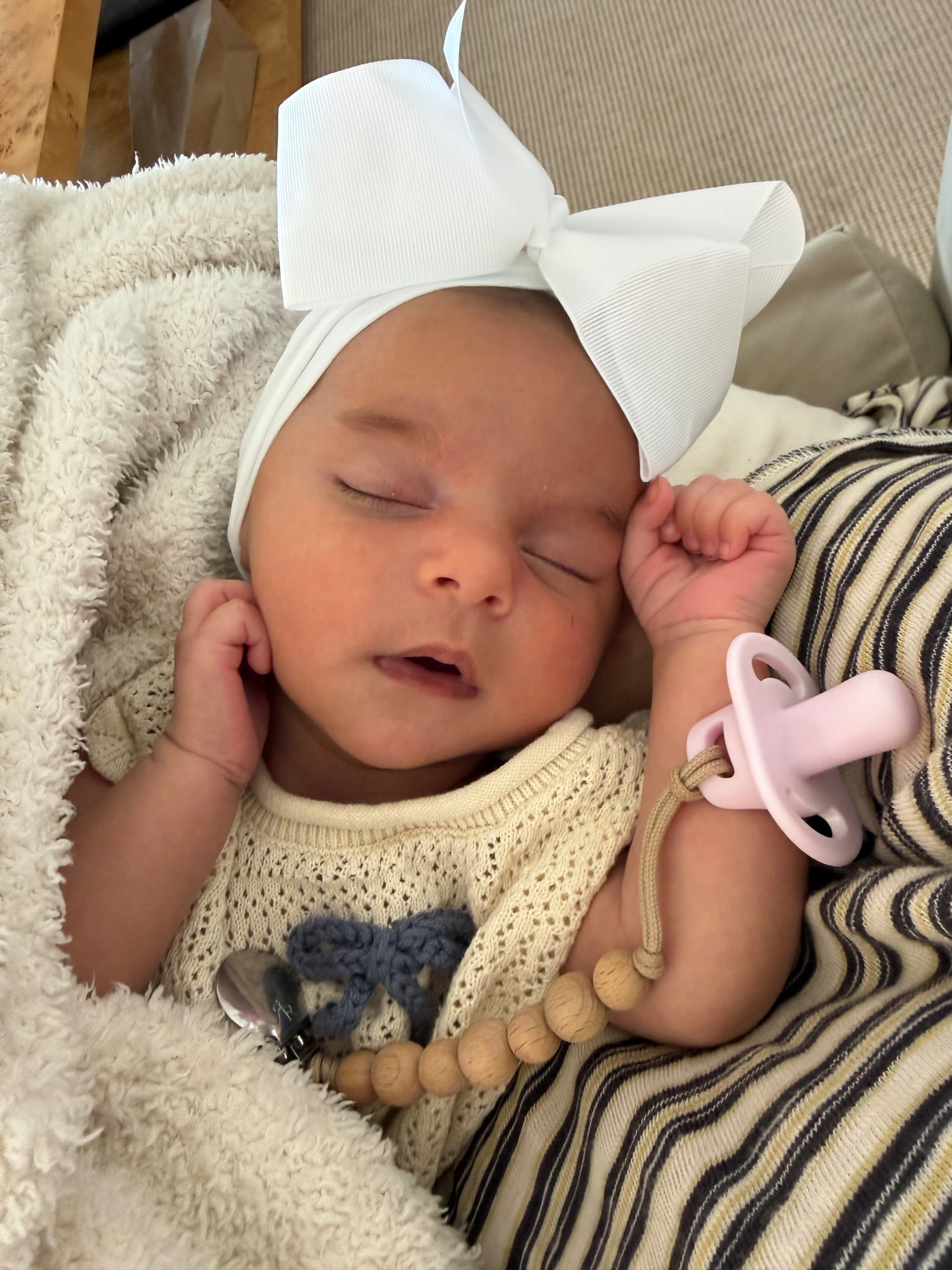 This girl loves her sleep!! Meeting new people is hard😂

Dressupbuttercup.com #dressupbuttercup #dederaad


#LTKKids #LTKmomlife #LTKBaby