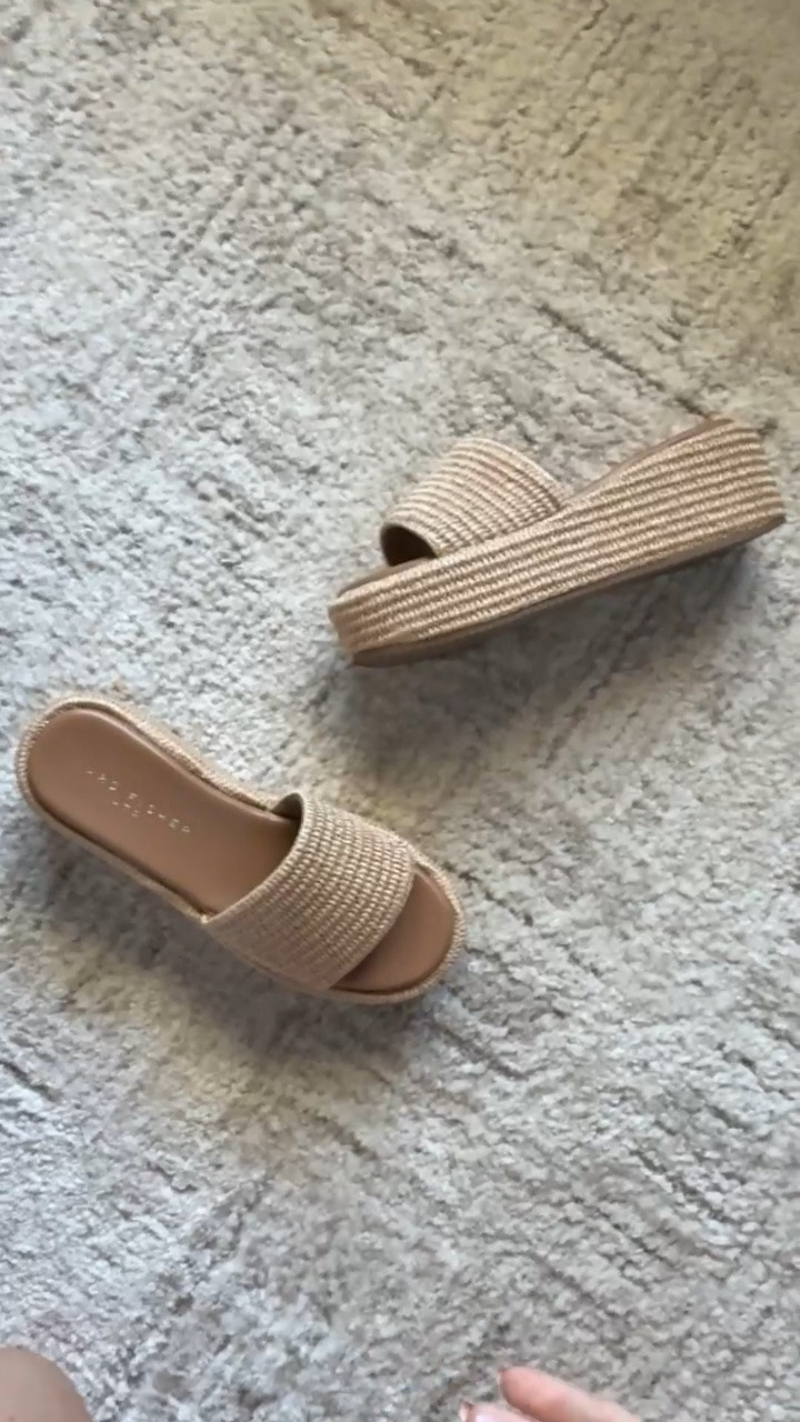 Platform sandals
Sandals 

#LTKSeasonal