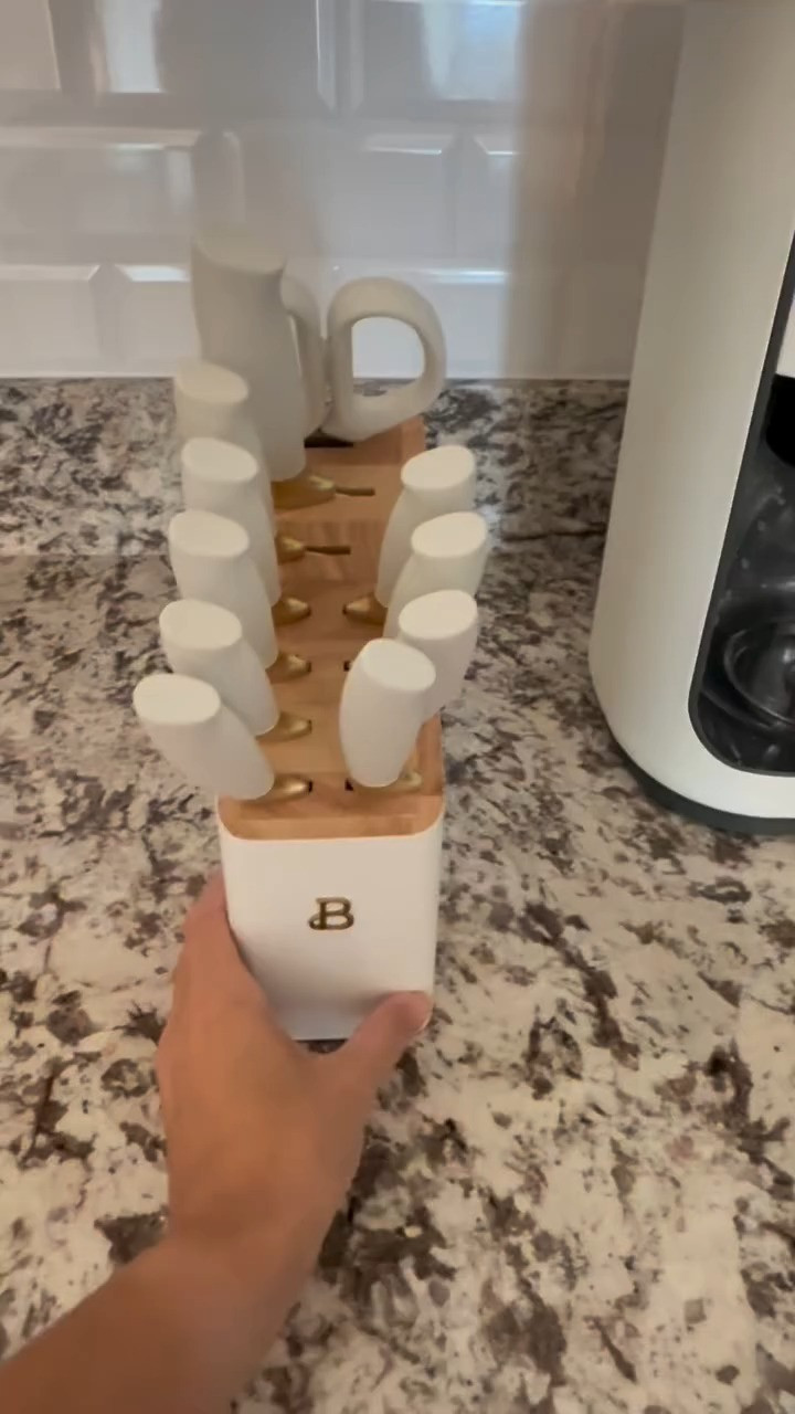 Luxury Kitchen Look on a budget

Get ready to glam up your kitchen with the White and Gold 12-Piece Knife Block Set by Beautiful by Drew Barrymore! Because who says your kitchen tools can’t be as stylish as you are?

12 PIECE KNIFE BLOCK SET, STICK RESISTANT and EASY CARE

 

 #LTKHome #LTKFindsUnder50
