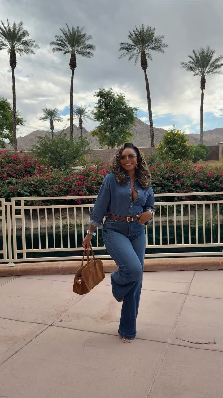 Loveeeeee this look!! Medium top and 32 TALL jeans. Tagged my perfect deep cut bra 😍 purse is marshalls so I’m finding a similar one!! 

#LTKTall #LTKStyleTip #LTKMidsize