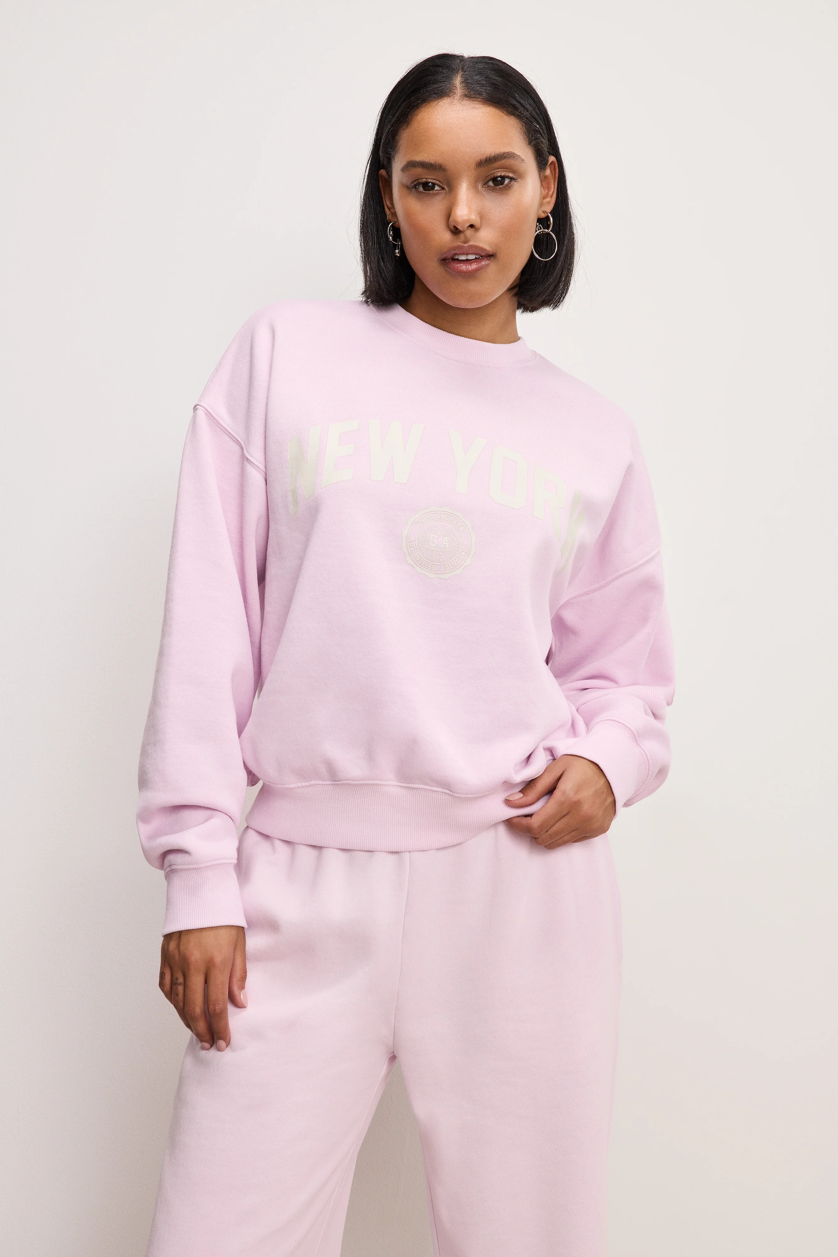 NEW YORK GRAPHIC SWEATSHIRT | WASHED COTTON CANDY PINK001 - GOOD AMERICAN | Good American