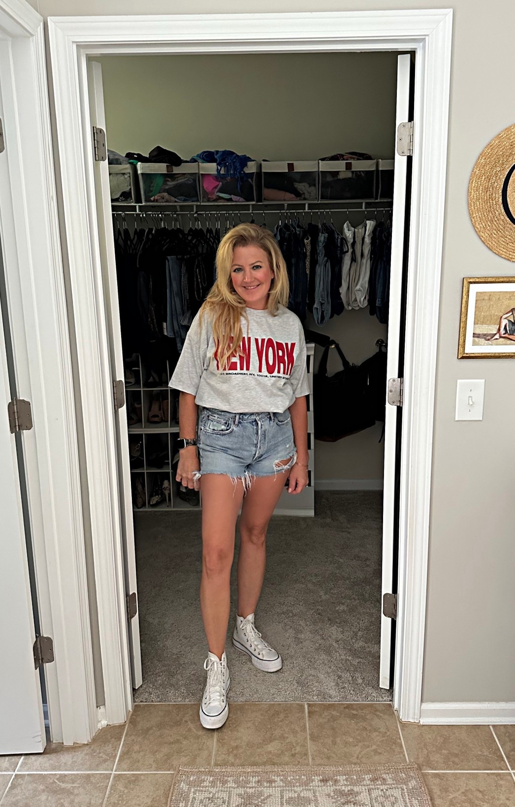 Easy + cool school pickup fit. Oversized New York tee, lived-in cutoffs, and classic high top Converse. Effortless & comfy.
#LTKBackToSchool #MomStyle #CasualCool #OOTD #LTKOutfit #StreetStyleVibes #EverydayStyle #HighTopConverse #GraphicTeeLook #LTKMomStyle #DenimCutoffs #EasyOutfits #LTKSeasonalStyle

#LTKSaleAlert #LTKU #LTKOver40