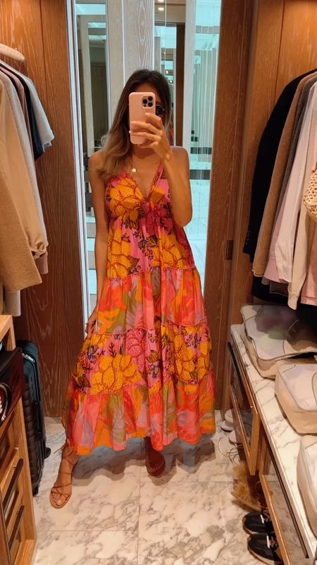 Fun and colorful ( feminine and elegant ) maxi dress
Love how it flows and all the colors 
Fits true to size/ small 

#LTKshoecrush #LTKstyletip