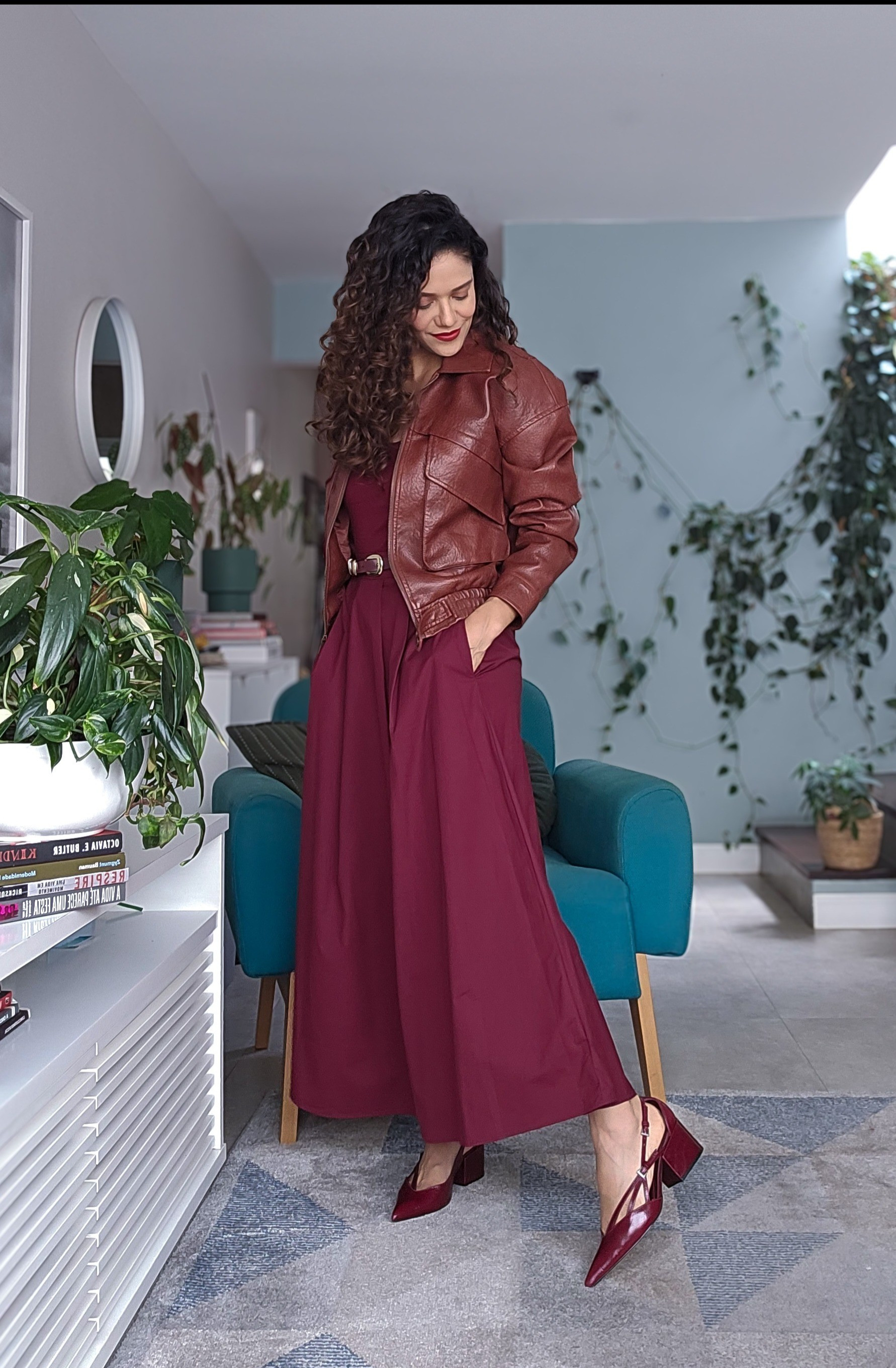 Look monocromático vinho burgundy e marrom

#LTKshoes #LTKbeleza #LTKbrasil