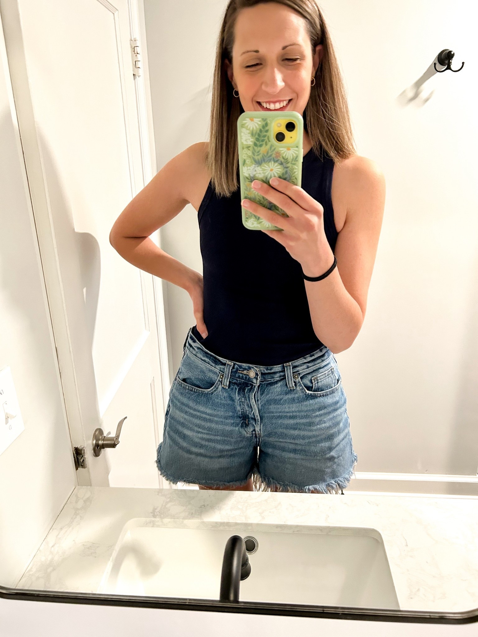 Casual beach vacation outfit 🏝️ Planning to wear this in Myrtle Beach in a few weeks! Jeans are last year’s 90’s baggy denim shorts, but I’ve linked the same brand, just this year’s version!

#LTKStyleTip #LTKFindsUnder50