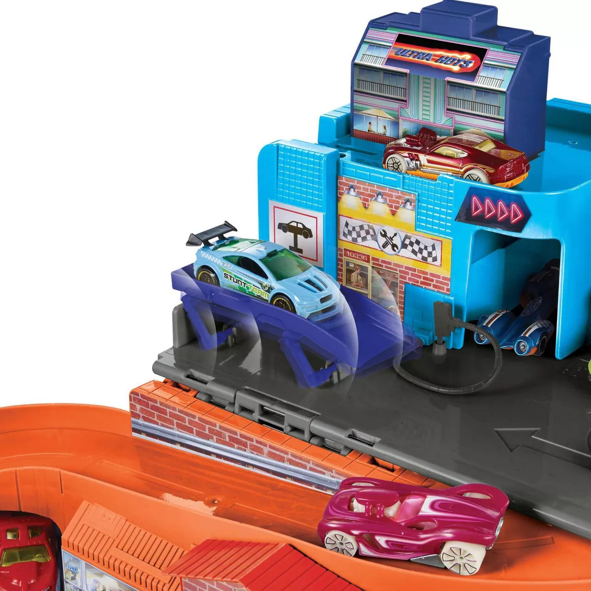 Hot Wheels Ultra Hots Sto & Go Trackset | Target