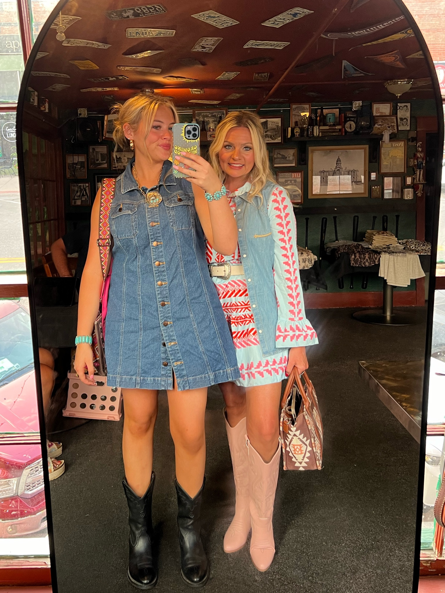 my dinner outfit in wyoming 🐴🐴



#fallfashion #western #cowgirl 


#LTKTravel #LTKStyleTip #LTKFallSale