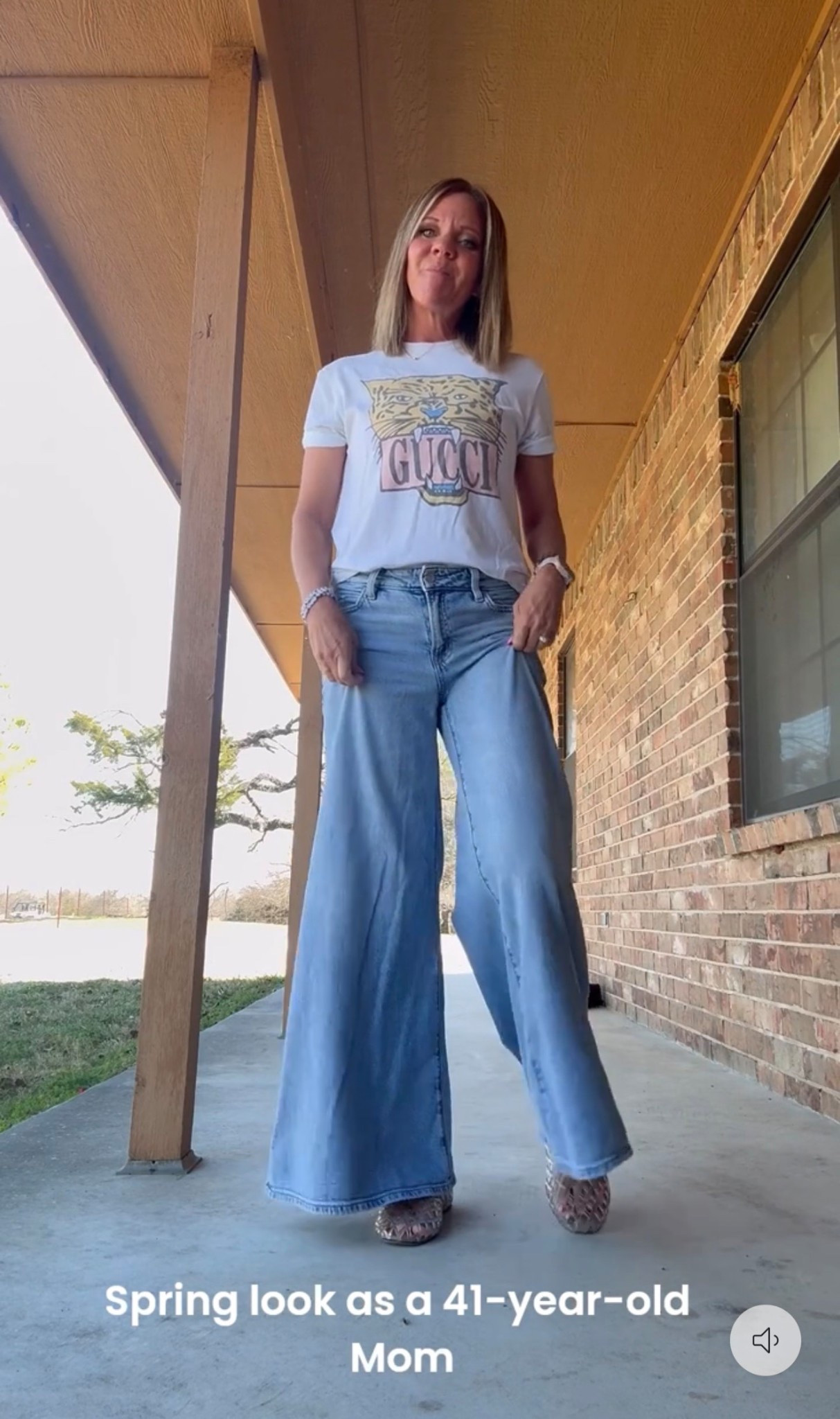 
It’s been a minute since I’ve done an outfit post… so we’re coming back with something FUN 💕

Graphic tee. Wide legs. Jellies.
Simple pieces — but the real confidence? That comes from knowing who I belong to.

Clothed in grace. Covered in purpose. Walking in faith. ✨ 


#LTKover40 #LTKstyletip #LTKVideo



#LTKootd #LTKOver40 #LTKmomlife