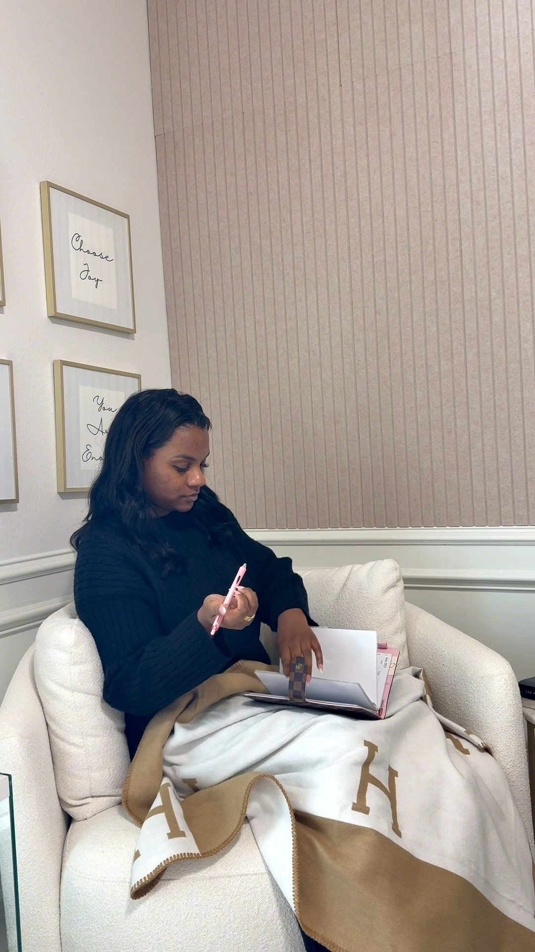 Organizing my life starts with the right tools ✨ I’m sharing my go-to journal and planner supplies that help me stay focused, intentional, and on track with my goals. From daily planning to mindset resets, these are the essentials that keep everything flowing beautifully. I’ve linked all my favorites for you on LTK 🤍

#LTKCreator #LTKFinds #PlannerEssentials #JournalingLife 

#LTKselfcare