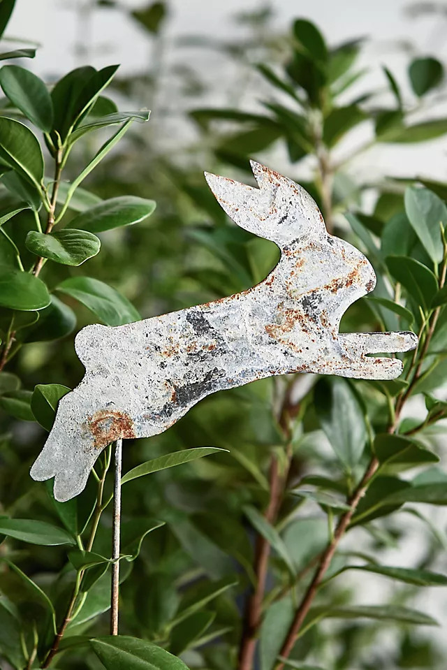 Jumping Bunny Iron Stake | Terrain