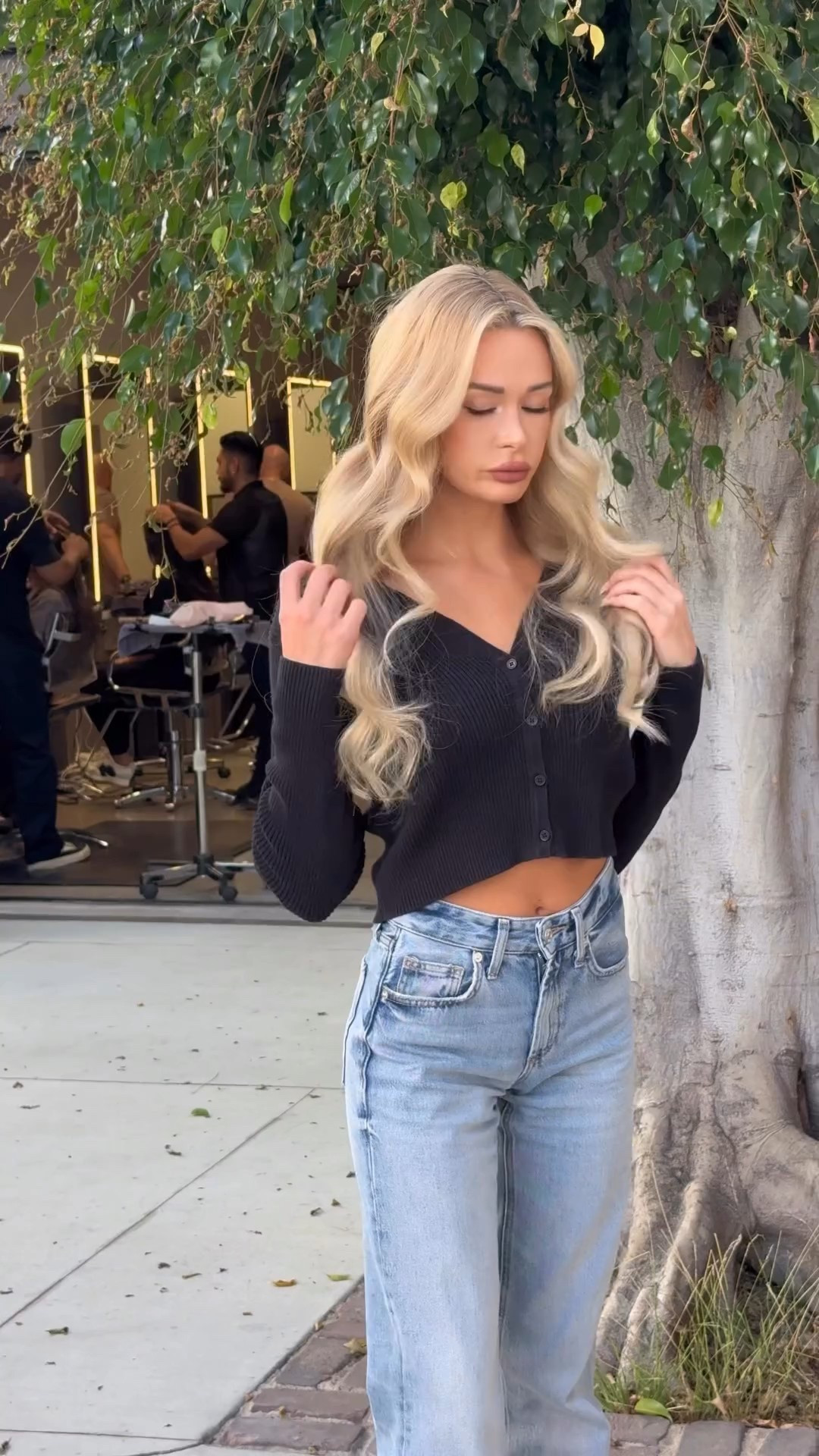 Good hair days ahead ✨ 
@blondedbynate x @90210extensions x @prolonged.hair

#haircolor #hair #blonde #lahairstylist #hairtransformation