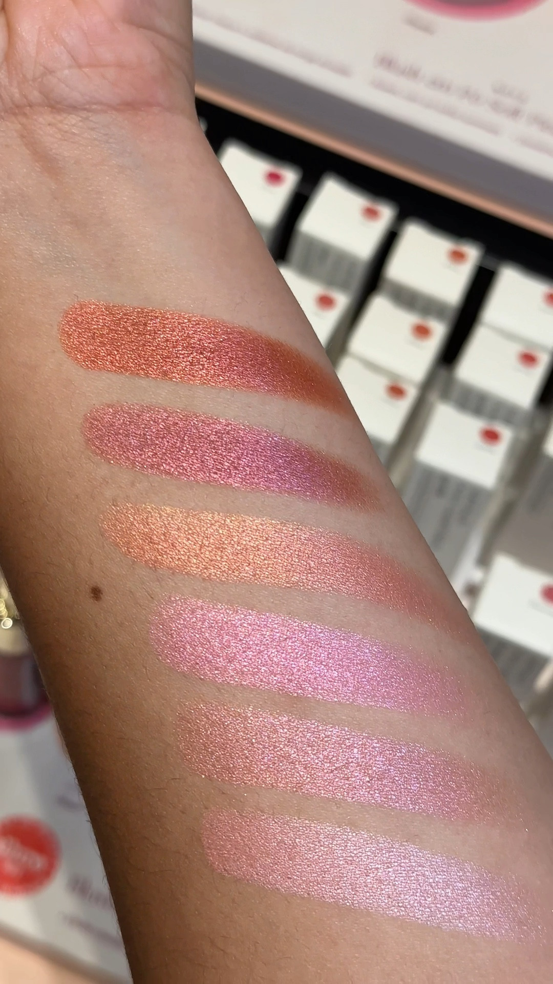 Blush iluminador Soft Pinch da Rare beauty

#LTKbrasil #LTKbeauty