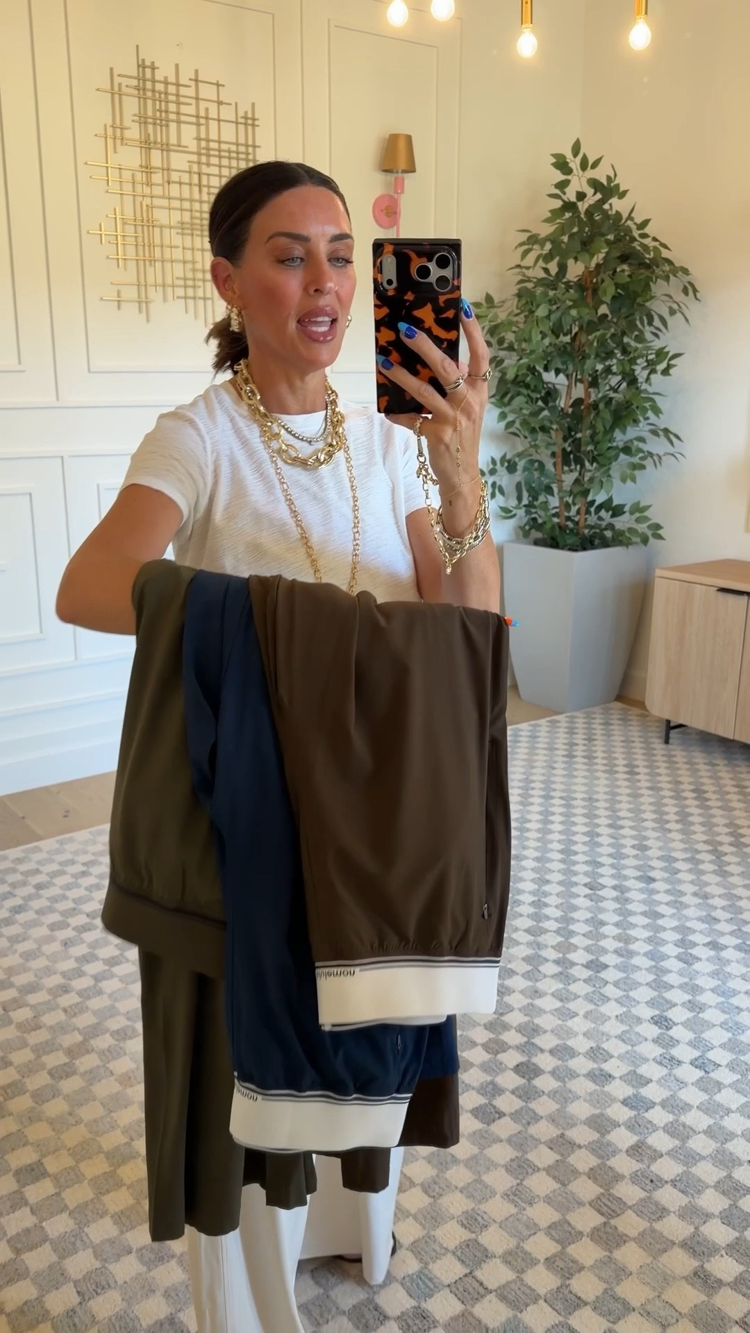 New colors - Lululemon wide leg pants 
Size M



#LTKTall #LTKootd #LTKActive