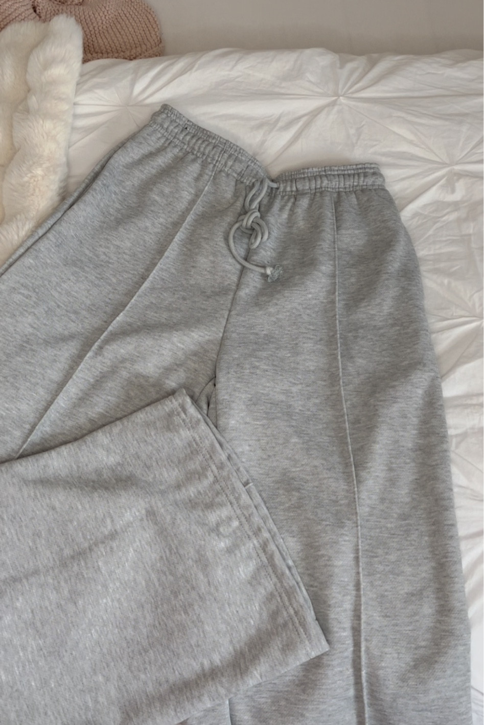 Shein, Shein Fashion, Basics, Basics Fashion, Longsleeve, 2023 fashion, white fashion, fall, fall essentials, fall fashion , fall 2023, white, top fashion, 2023 fashion, basics, gold hoops, gold jewelry, sweatpants, longsleeve, beige, H&M, outfit inspo, outfit inspiration, blue jeans, bag, spring 2023, winter fashion, that girl outfit, vanilla girl outfit


#LTKU #LTKstyletip #LTKfindsunder50