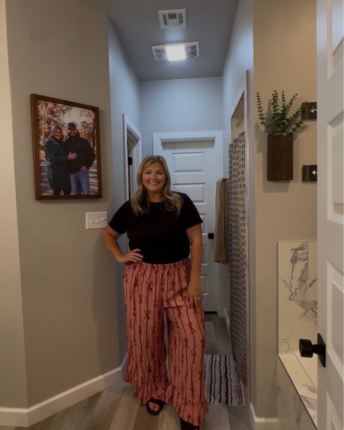 These pants are so pretty yall!! These photos don’t even do them justice! 🎀⚡️🩷

#LTKMidsize #LTKPlusSize #LTKootd