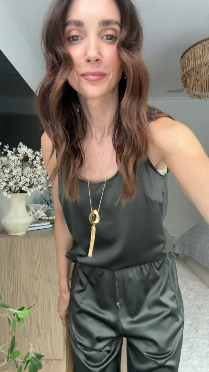 Olive tank and relaxed pants create an easy polished look for the summer-to-fall transition.

summer to fall, early fall outfit, casual chic outfit, olive tank, relaxed pants, neutral outfit, dinner outfit, everyday style, transitional style, date night

#LTKdayinmylife #LTKootd #LTKgrwm