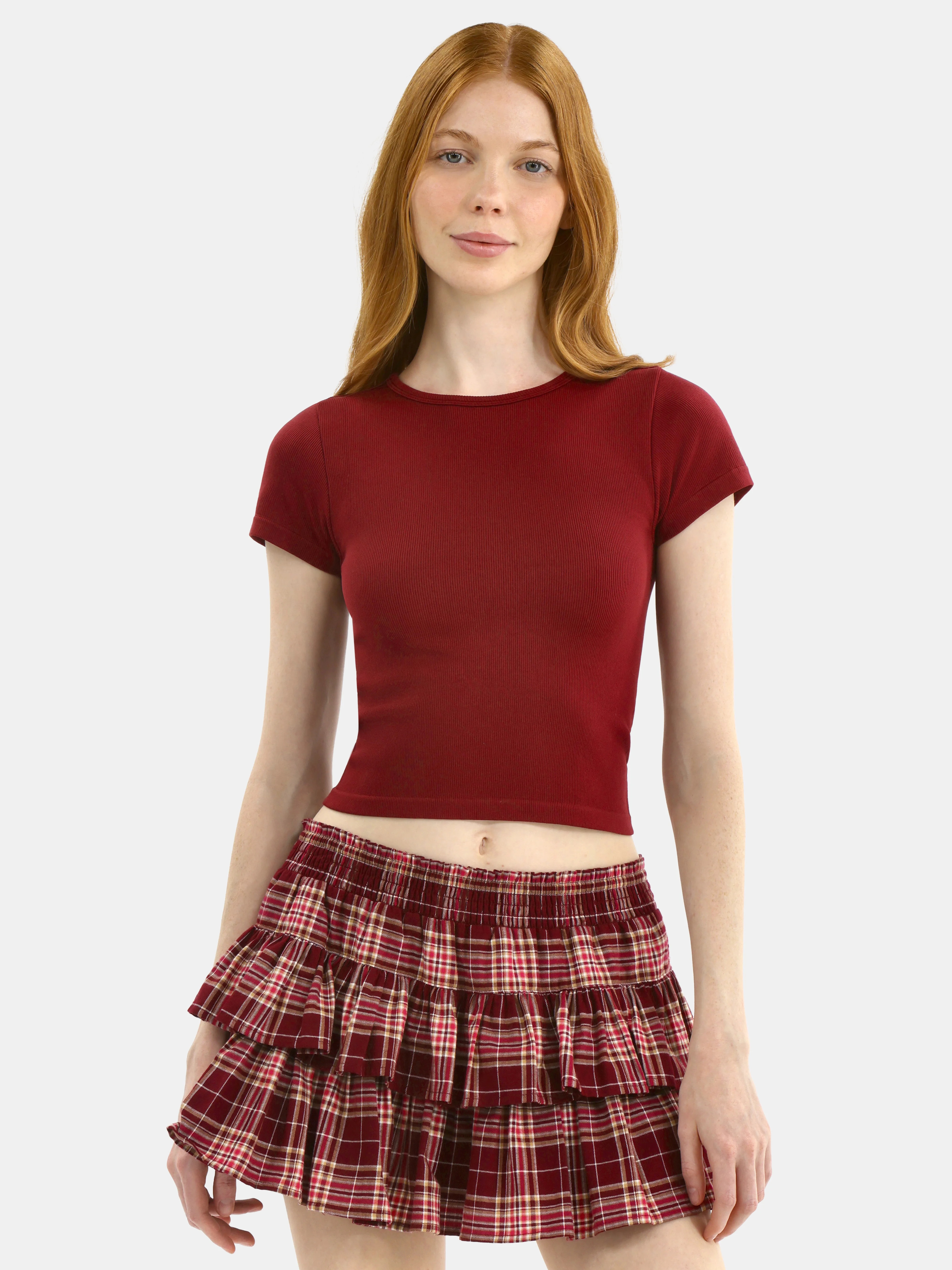 No Boundaries Seamless Crop Top with Short Sleeves, Women's | Walmart (US)