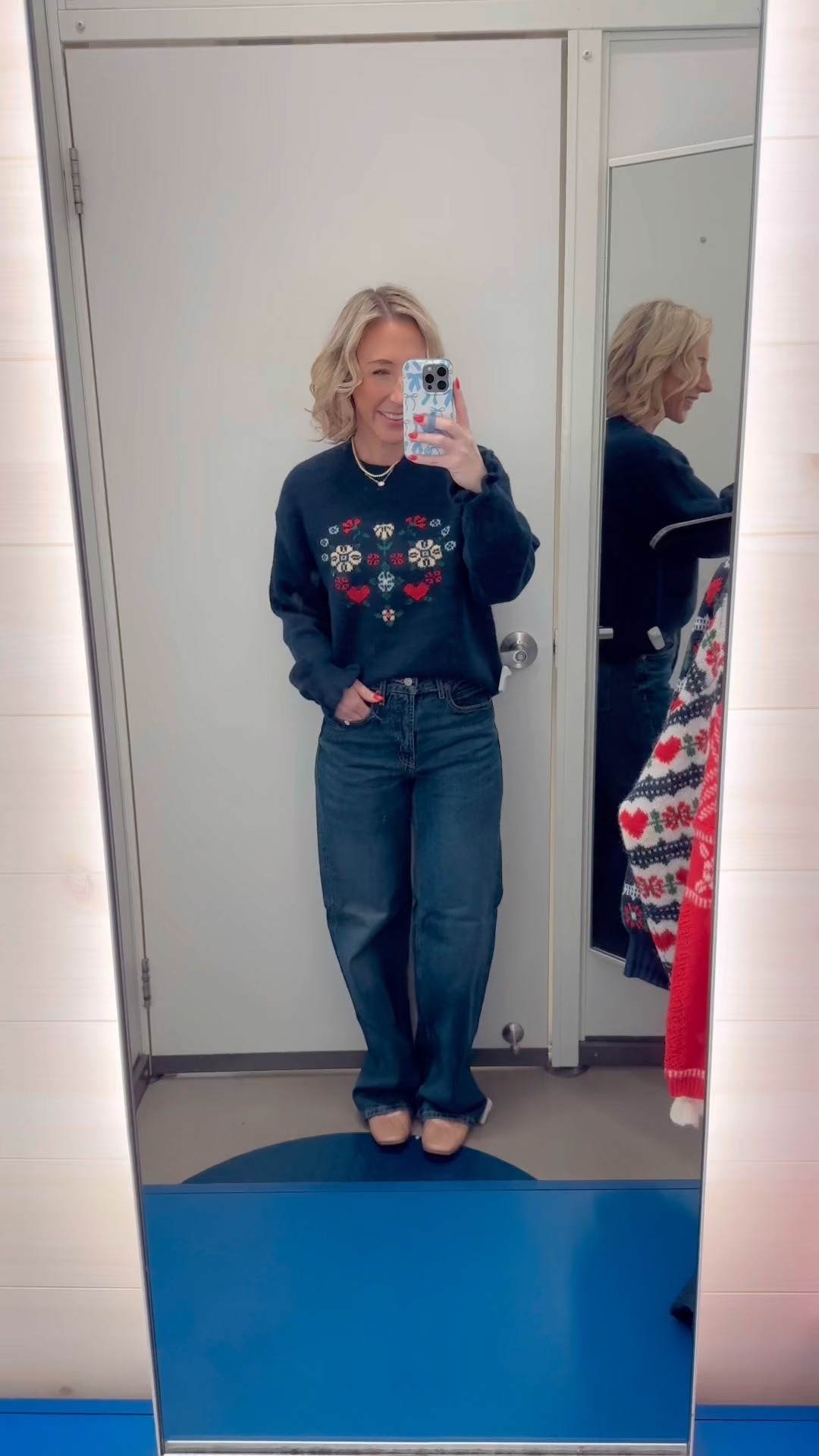 Old Navy - heart sweaters (Everything Extra 15% Off $80+ at Checkout)

Extra High-Waisted Wide-Leg Jeans - size 0. Currently 30% off. 

Crew-Neck Graphic Sweater - size Small. Currently 50% off.
 

 

#LTKSaleAlert #LTKFindsUnder50 #LTKSeasonal