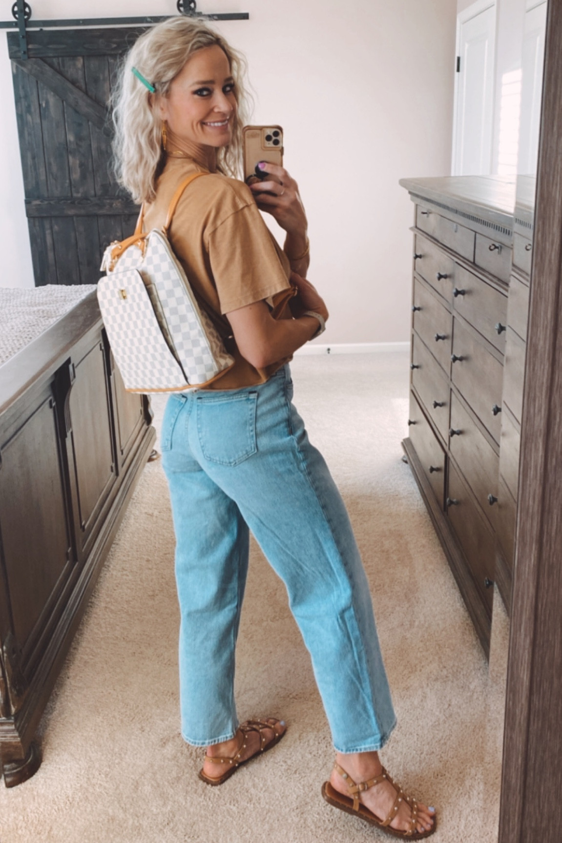 Walmart! Love these cropped high rise relaxed fit jeans. And checkout all these great dupe bags! 👏🏻 
Wearing a 0 in the jeans and a S in the Target tee. 

#LTKFind #LTKitbag #LTKunder50
