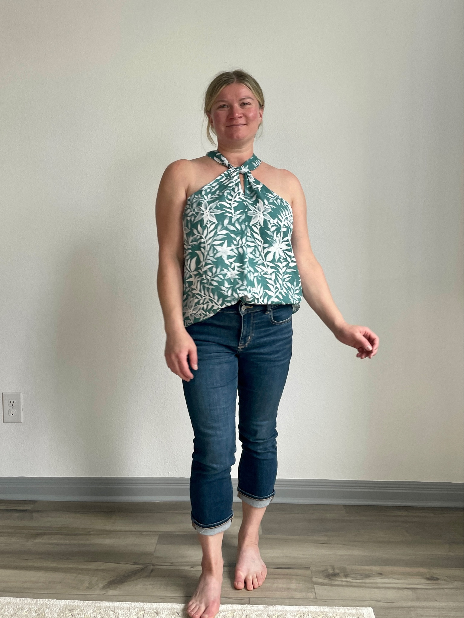 Loft floral linen blend twist halter top and American eagle capri jeans

#LTKunder100 #LTKFind #LTKstyletip