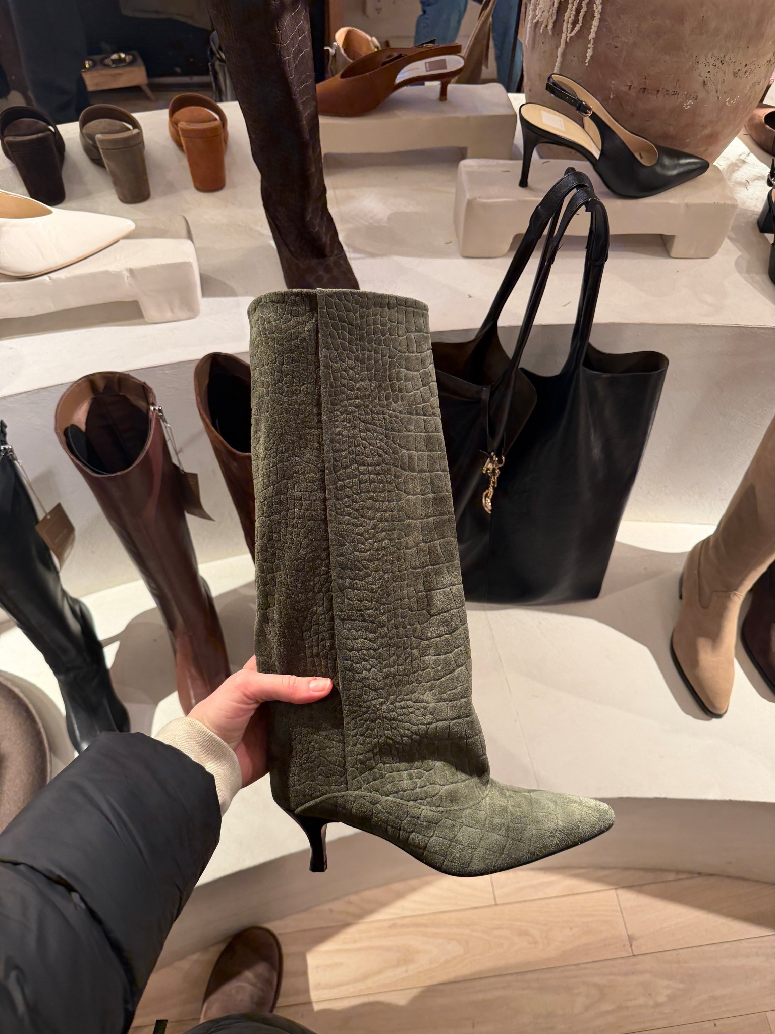 Cutest boots from dolce vita! 

#LTKSeasonal