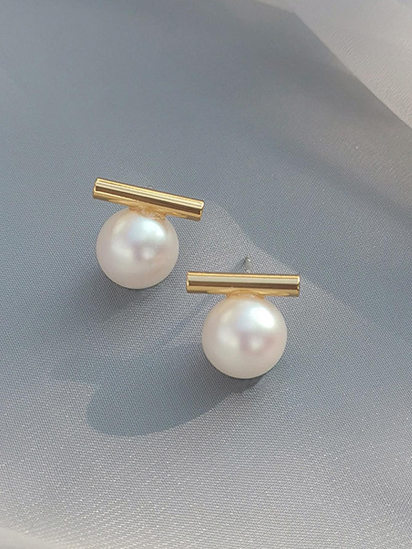1pair Niche & Minimalist & Personalized & Versatile & Luxurious Pearl Stud Earrings | SHEIN