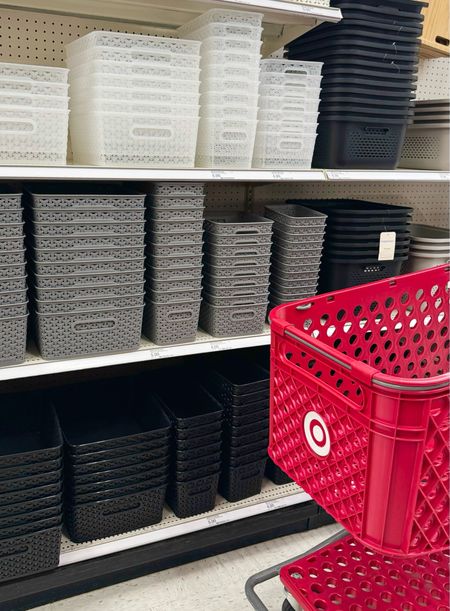 #ad If you’re planning on doing a little Spring cleaning or simply want to organize a space in your home, you need to take advantage of this 30% deal on Brightoom storage baskets! They’re available in so many sizes, the large Y weave fits perfectly in cubbies and they’re nice and durable😊 find links in my bio.
#ad #target #targetpartner #targetstyle @target @targetstyle 