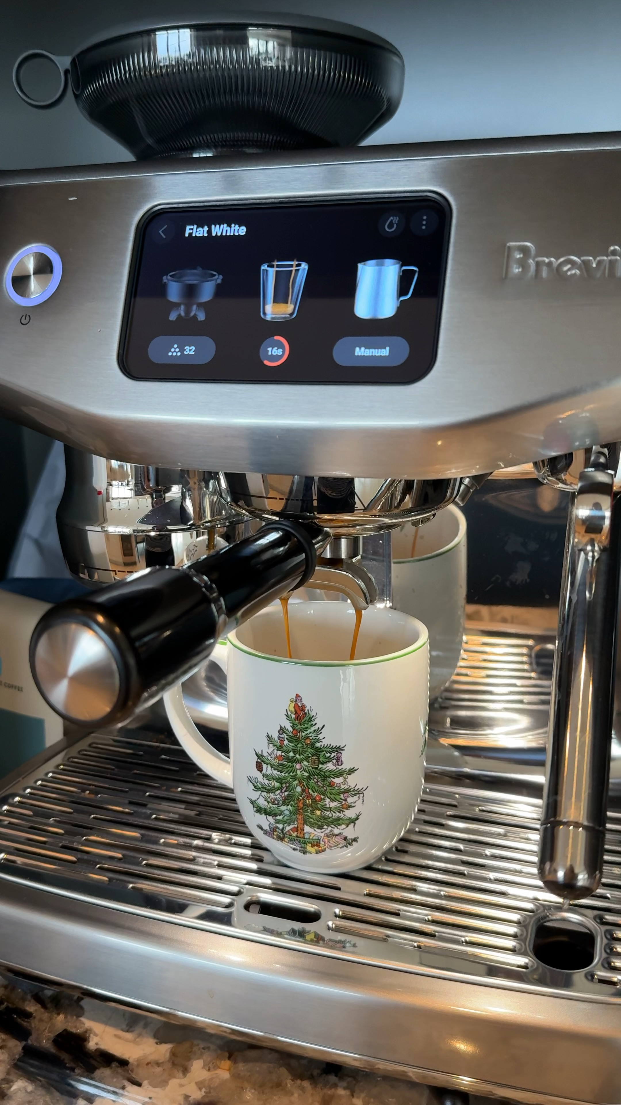 the best coffee machine 😍

#LTKGiftGuide #LTKSeasonal #LTKHoliday
