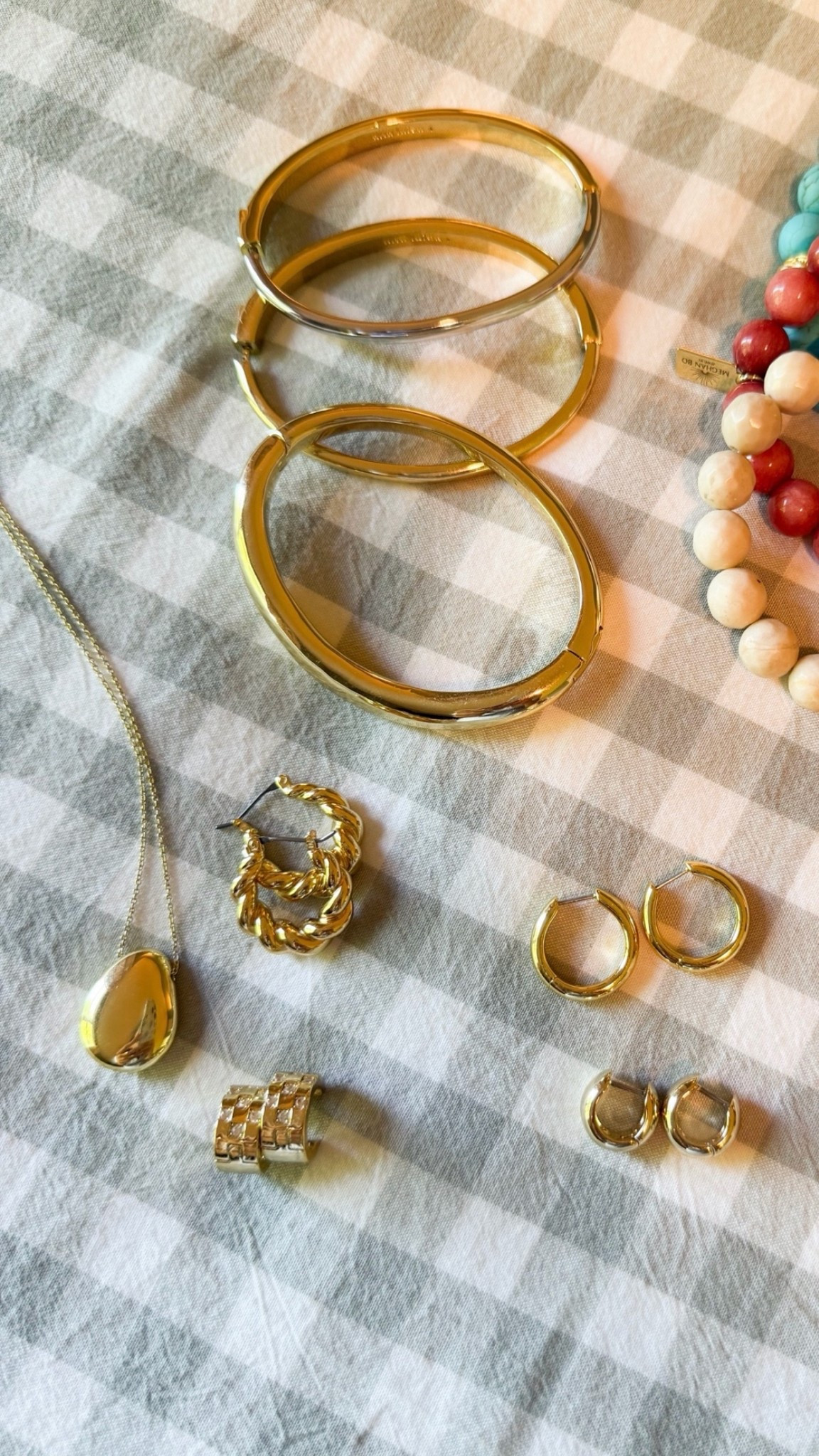 My everyday jewelry is also part of the prime day sale 
The pieces are hypoallergenic, water resistant, and tarnish fre
Amazing quality and 2 year warranty.
