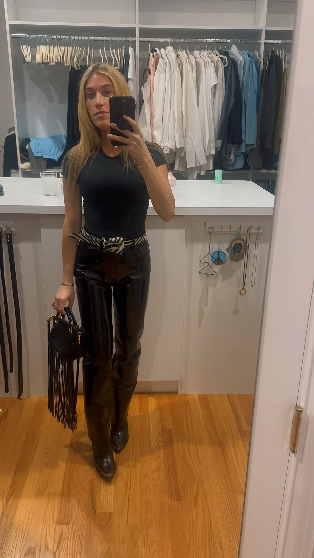 Outfits recap >







quiet luxury winter outfits, elevated winter wardrobe essentials, neutral winter outfit ideas, chic cold-weather layering, minimalist winter capsule wardrobe, holiday outfit inspiration for women, festive but minimal holiday style, what to wear to a holiday party, chic New Year’s Eve outfit ideas, holiday gift ideas for her, luxury gifts for her that feel personal, fall-to-winter outfit inspiration, leather pants outfit ideas for winter, timeless coat and boot pairings, winter outfits for everyday elegance

#LTKgrwm #LTKootd #LTKSeasonal