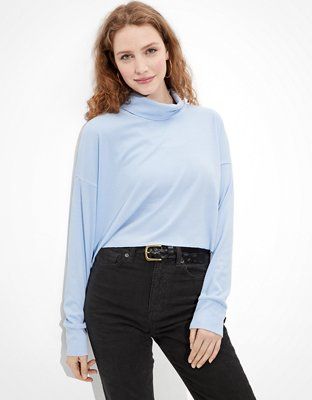 AE Cropped Long Sleeve Mock Neck T-Shirt | American Eagle Outfitters (US & CA)