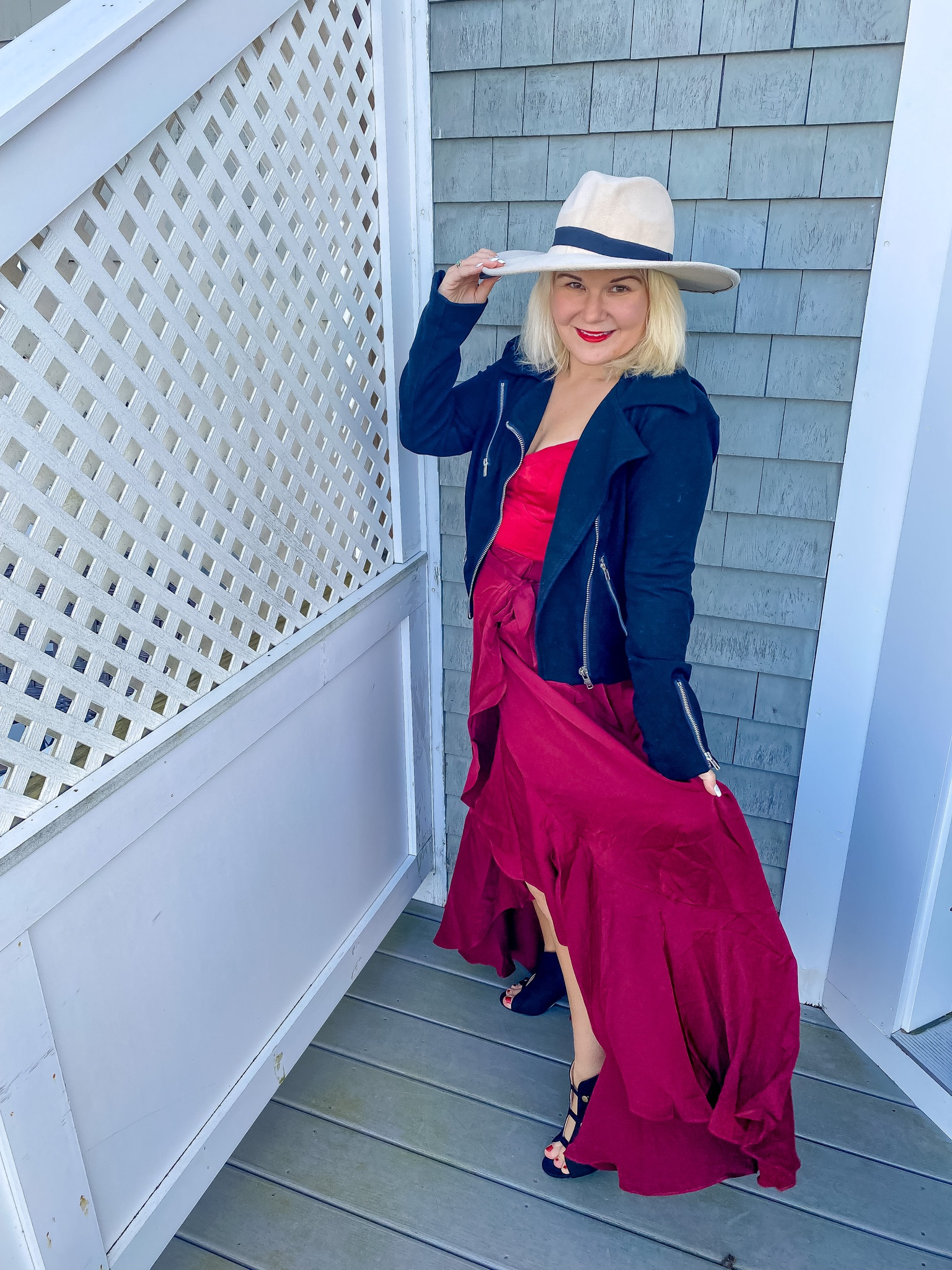 Christmas glam. 

This red color block dress is perfect for the holidays!

#LTKGiftGuide #LTKSeasonal #LTKHoliday