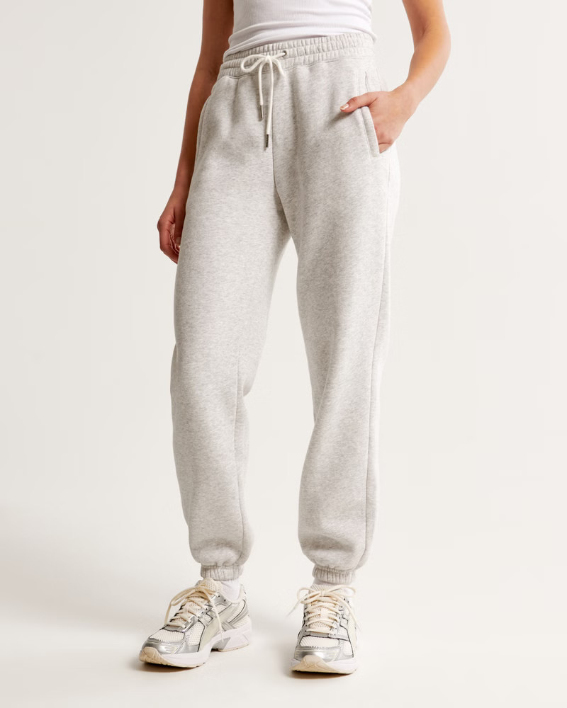 Women's Essential Sunday Sweatpant | Women's Bottoms | Abercrombie.com | Abercrombie & Fitch (US)