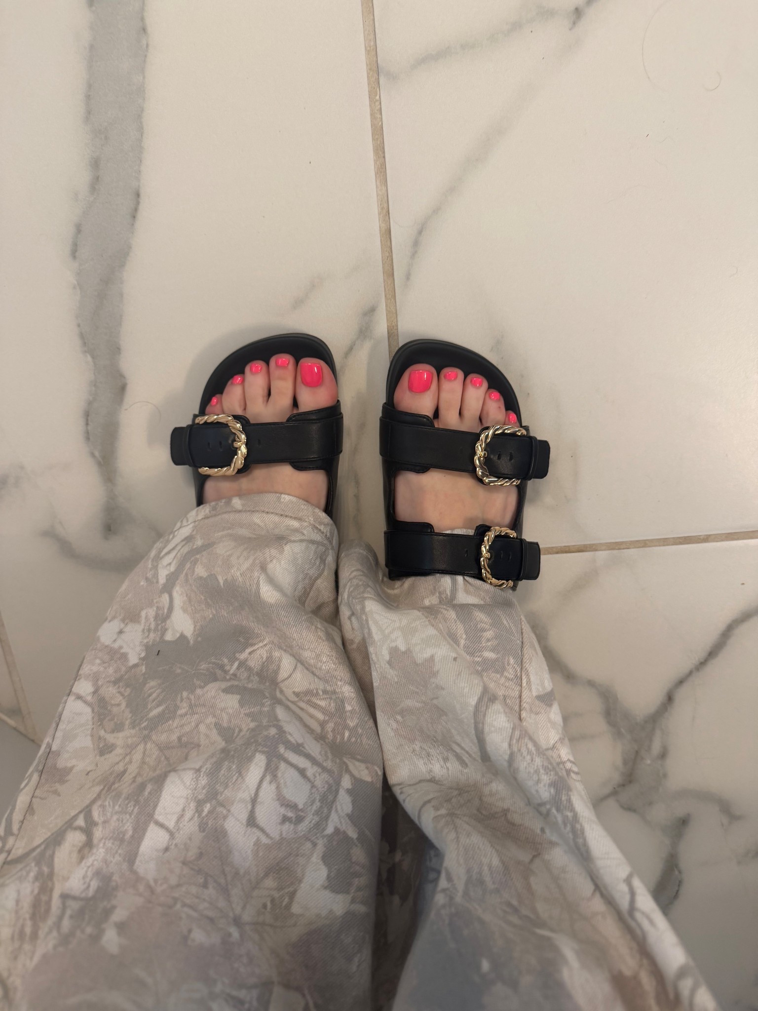 These are so cute from Target! 25% off right now too!! 

#LTKootd #LTKdayinmylife #LTKSaleAlert