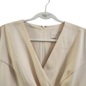 Gal Meets Glam Lydia Dress 4 Cream Fit & Flare Faux-Wrap V-Neck Lined Stretch | Poshmark