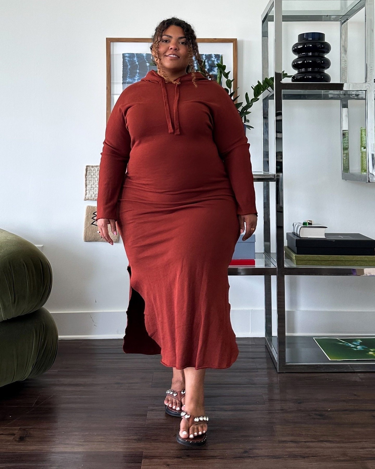 This is the perfect travel dress! It's like an elevated take on loungewear - super easy to wear and oh so comfy. 
xo, Kat 
