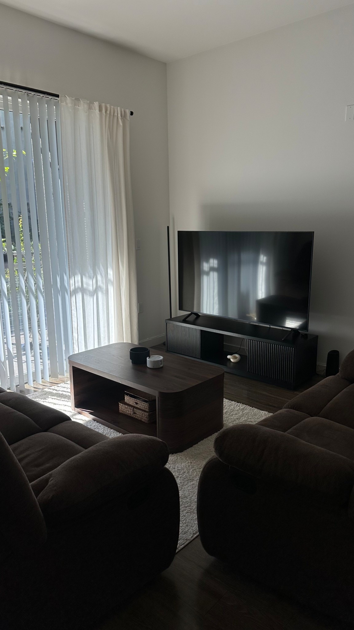 Moody apartment decor coming along 🖤

#LTKStyleTip #LTKFindsUnder100 #LTKHome