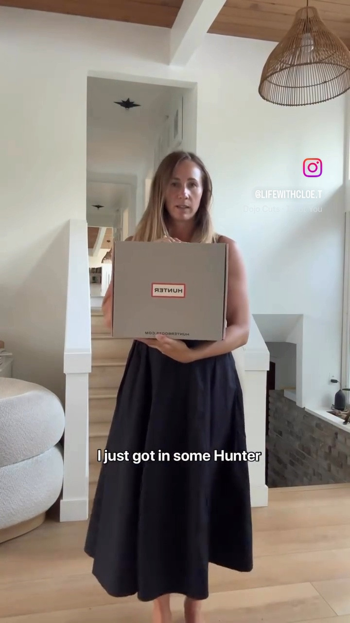 The review millennials need to know about! Hunter boots tall vs short 

#LTKSeasonal #LTKShoeCrush #LTKStyleTip