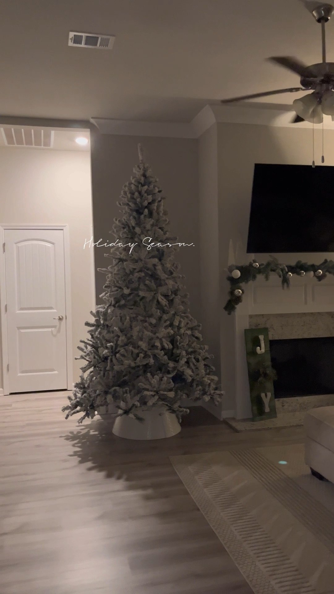 It’s my favorite time of the year..🎄🤍🏡

#LTKSeasonal #LTKHoliday #LTKHome