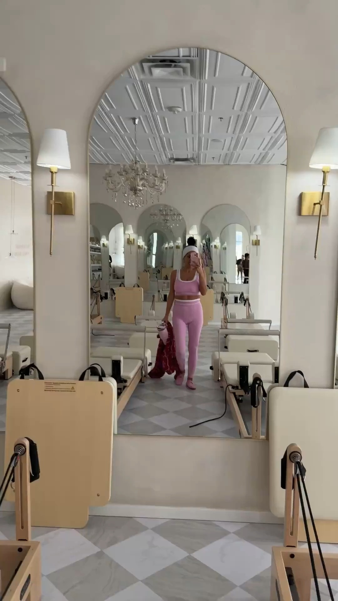 Pilates but make it pink 💕

#pilatesoutfit #matchingset #pinkstyle

#LTKfitnessgoals #LTKdayinmylife #LTKootd