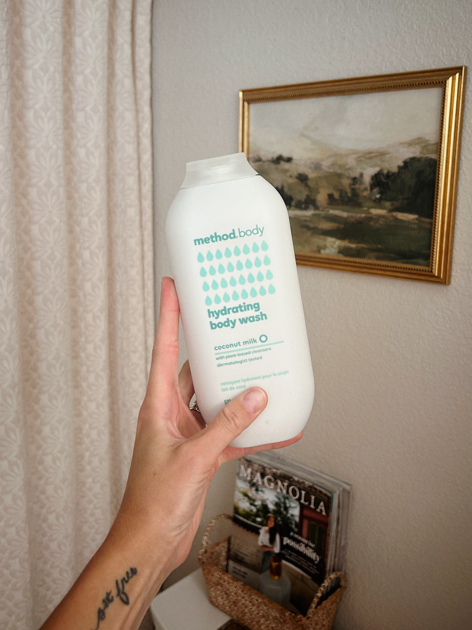 My new favorite body wash from Target! It smells sooooo good and I love the consistency of it too 🫧 