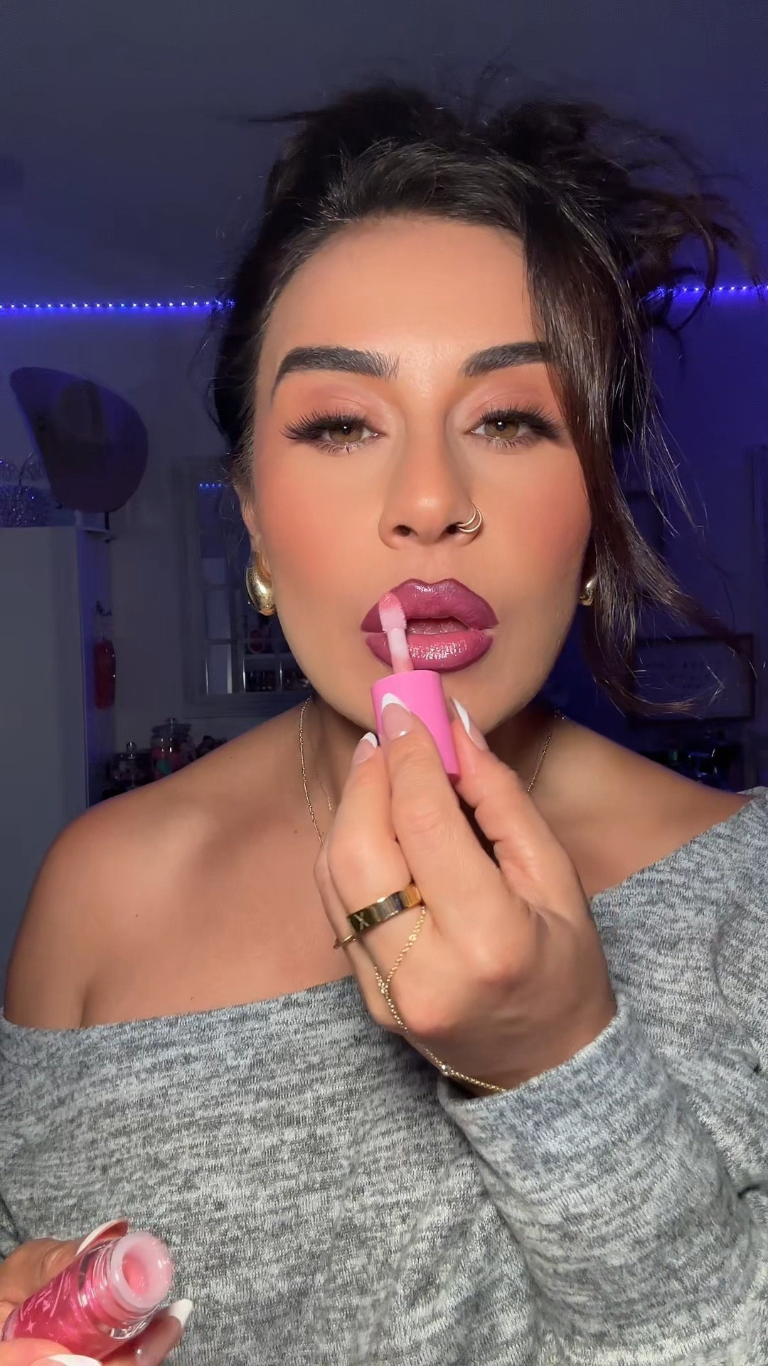 🍁🍂 What is your favorite Fall lip combo? 🍁🍂

@hudabeauty Very Berry Lip Contour
@tomfordbeauty Bridget 
@toofaced Bubblegum Lip Jelly