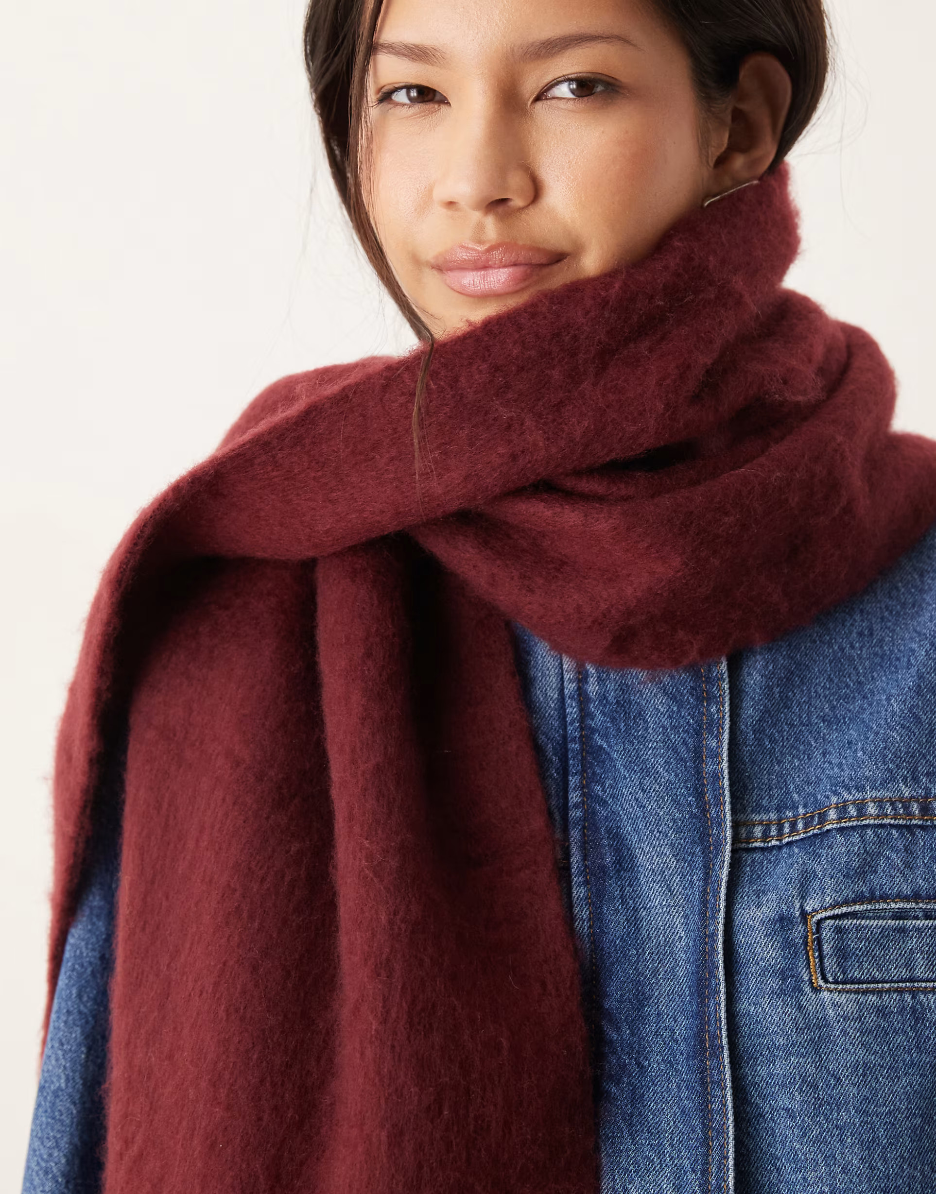 Gina Tricot soft chunky scarf in burgundy | ASOS (Global)
