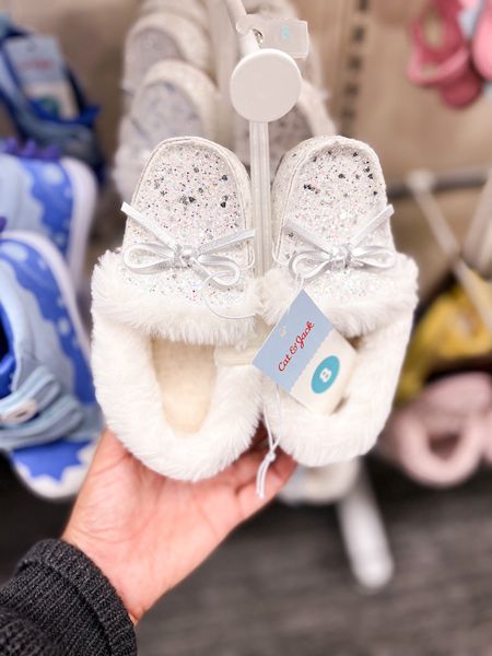 30% off toddler slippers 

Target style, Target deals, sale alert, Target shoes

#LTKkids #LTKsalealert #LTKCyberWeek