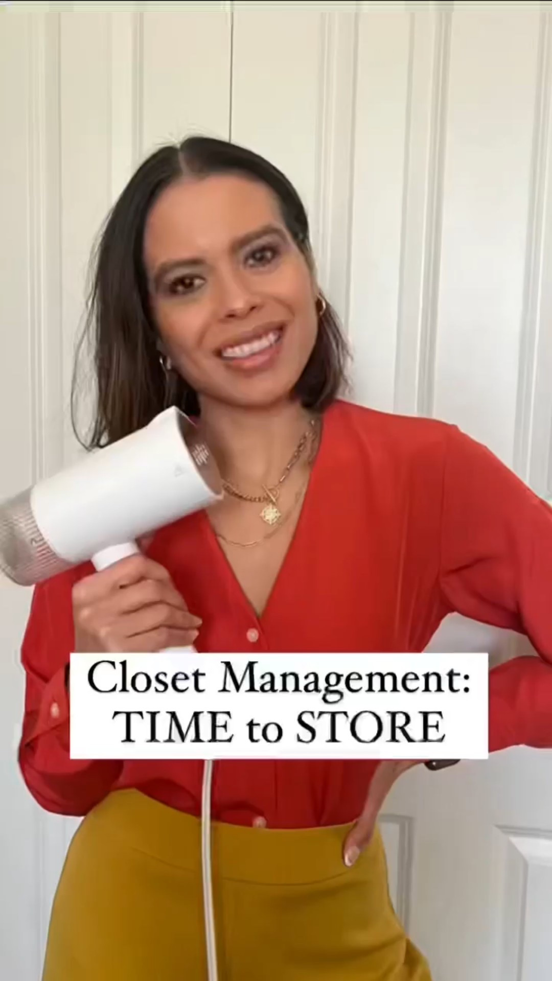 ⁣
𝐓𝐢𝐦𝐞 𝐭𝐨 𝐒𝐭𝐨𝐫𝐞 ⁣
⁣
Traveling or at home busy cleaning for Spring break? ⁣
•⁣
You can thank me later. This is your friendly reminder to properly store your seasonal pieces.⁣
•⁣
This really helps add longevity to your beloved garments. ⁣
•⁣
I will be linking my favorites items to use when storing your items.⁣
Check the link 🔗 on my BIO. ⁣
.⁣
.⁣
⁣
𝐄𝐬 𝐭𝐢𝐞𝐦𝐩𝐨 𝐝𝐞 𝐚𝐥𝐦𝐚𝐜𝐞𝐧𝐚𝐫⁣
⁣
 ¿Estas de viaje o estas en casa haciendo limpieza durante las vacaciones de primavera? ⁣
 •⁣
Este es un pequeño recordatorio amistoso para que empieces almacenar adecuadamente tus piezas de temporada. Me lo agradecerás  eras después. ⁣
 •⁣
 Este es un proceso que realmente ayuda a agregar longevidad a tus prendas que tanto quieres. ⁣
 •⁣
 Les dejare mis artículos favoritos que puedes usar cuando almacenes tus artículos.⁣
 Mira el enlace 🔗 en mi BIO.⁣
⁣
⁣

#sofialujanstyling #styleuniqueasyou #closetorganization #closetmanagement #closetdesign #closetgoals #springcleanup #closetstorage #personalstylists #personalstylingservices #shopyourcloset

#LTKHome