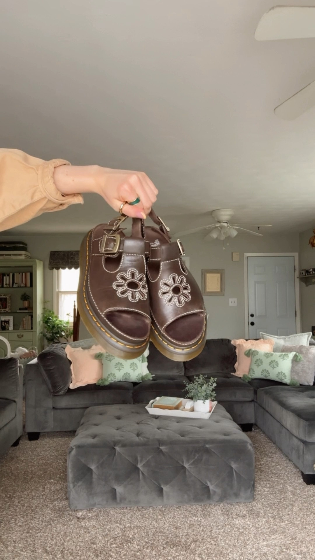 They’re back in stock!! Shop the Dr. Marten Dunnet Flower sandals before they sell out again 🤭🤎🌟

#LTKShoeCrush #LTKSeasonal #LTKStyleTip