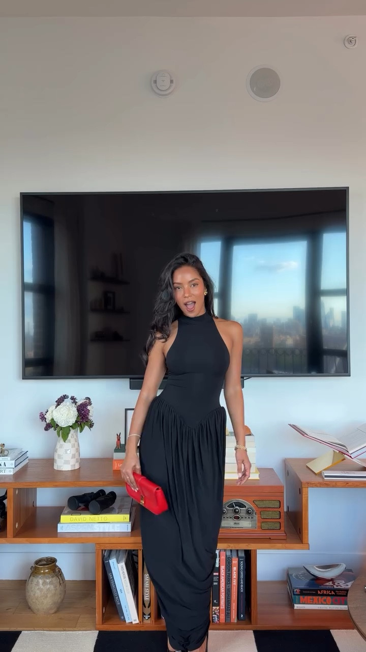 Round up the girls to go see Devil Wears Prada 2 because the sequel lives up to the hype ✨ best date night @lorealparis 

dress for the night @helsastudio