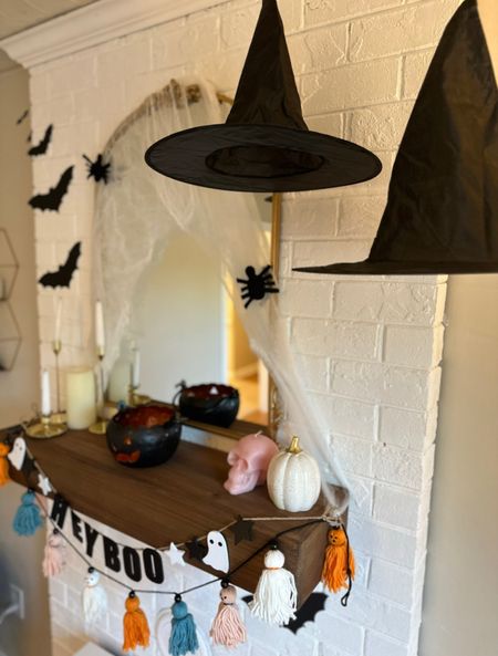 Halloween mantle decor ideas 

#LTKSeasonal