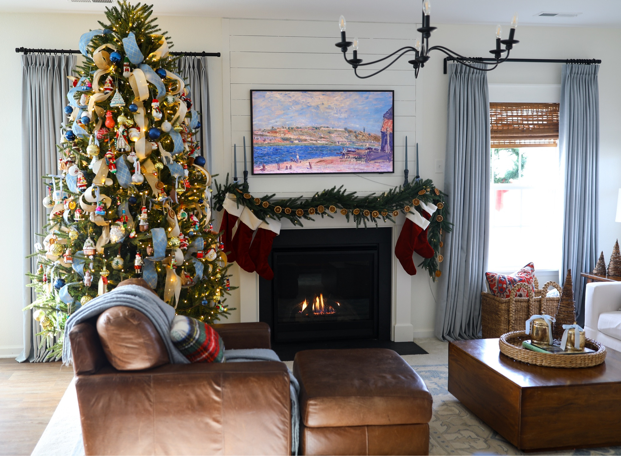 Gorgeous Custom Made Triple Pleat curtains by TAILORVIBE-Lindy collection - in Wintersky color 

Gorgeous Eco-Friendly TAILORVIBE -Lindy custom Curtians in Wintersky color !  

Here are some details on the custom panels that I’ve chosen:
Curtains Series Name: Lindy
Color: Winter Sky 7084-16
Header Style: Triple French Pleat
Width: 50 inches 
Length: 96 inches 
.
.
.
./coastal living room/ southern coastal home decor /coastal home decor /coastal living room / coastal grandma decor / southern home style / traditional coastal home decor / coastal interiors / coastal living room / blue curtains / blue living room curtains 
#tailorvibe #customcurtains #custommadecurtains #tailorvibecurtains #coastalchristmas #coastalinteriors #coastallivingroom #coastalcurtains #bluecurtains #blueandwhitedecor #blueandwhitehome #coastallivingroom #coastalhomedecor #southernhometour #christmashometour #livingroomrefresh #christmastreedecorations

Coastal curtains / coastal living room /blue Curtians / coastal home decor /custom curtains /quality custom made Curtians /coastal Christmas tree /coastal Christmas home decor /blue and white home decor 