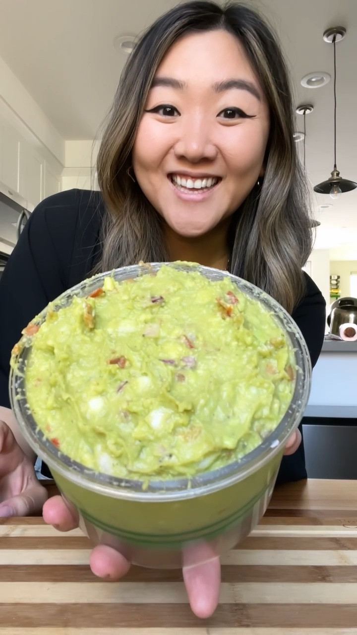 I tried out this Guac-lock! It promises to keep my guacamole fresh, and it did the job! I won't have to stress about leftover guacamole anymore! Linked are the kitchen tools I used!
#homehacks #amazonfinds #kitchenessential #affordablefinds

#LTKVideo #LTKhome